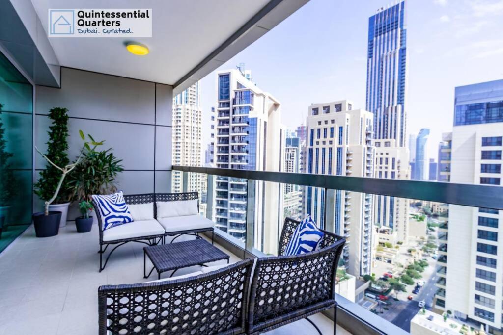 Downtown Cozy Home + Partitioned Living Room Dubái Exterior foto